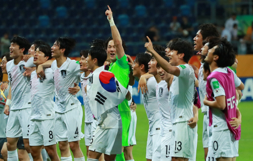 한국 U-20 월드컵 대표팀이 16일 새벽 1시(한국시간) 폴란드 우치 스타디움에서 우크라이나와 결승전을 치른다. 사진= 연합뉴스.