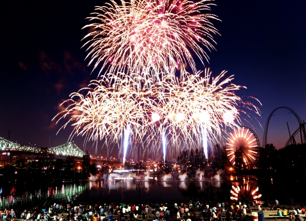 한화가 캐나다 몬트리올 국제불꽃축제에 한국 대표로 참가했다고 8일 밝혔다. 사진=한화 제공