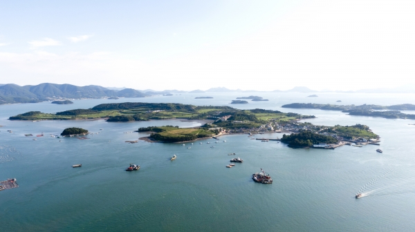 여수시가 2026여수세계섬박람회 기틀 마련을 위해 이달 25일부터 27일까지 경도리조트와 금오도 일원에서 ‘2019 국제 섬 포럼 in Yeosu’를 개최한다. (사진은 포럼이 열리는 여수시 경도 모습)