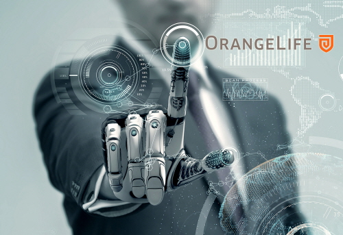 오렌지라이프가 AI 기술을 접목한 RPA 시스템으로 로봇과 함께 일하는 문화를 정착시키고 있다. 사진/오렌지라이프