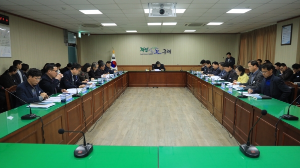 지난 19일 지방재정 신속집행 추진 보고회를 개최한 모습.(사진제공=구례군)