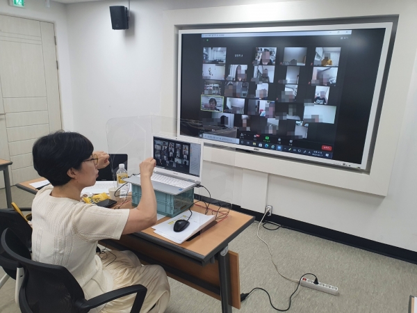강북구건강가정·다문화가족지원센터가 ‘2020 서울가족학교 아동기부모교실’ 프로그램을 지난달 2주에 걸쳐 온라인으로 진행했다. 사진=강북구 제공