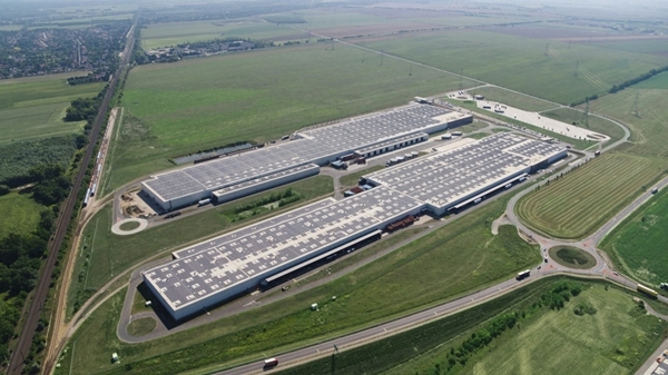 아우디 헝가리 공장이 유럽 최대의 태양광 지붕 설비를 구축했다. 사진=아우디코리아 제공