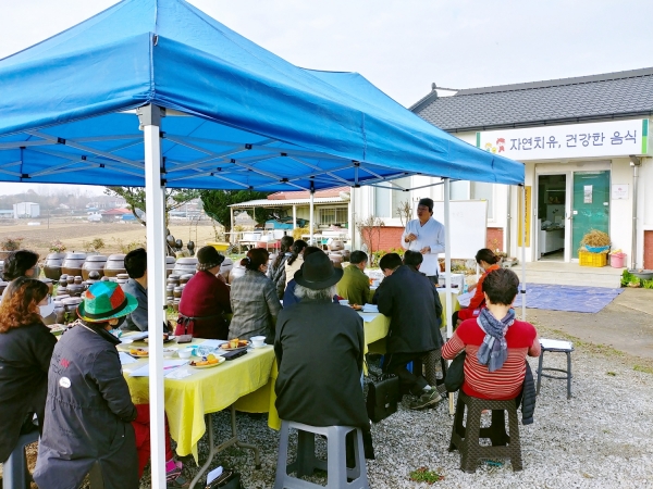 정읍시가 오는 12월 9일까지 8회에 걸쳐 ‘전통 발효주 실습 교육’을 진행한다고 밝혔다. (사진제공=정읍시)