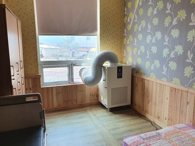 경북의 한 요양시설에 이동형 음압기가 설치된 모습. 사진=문경시 제공