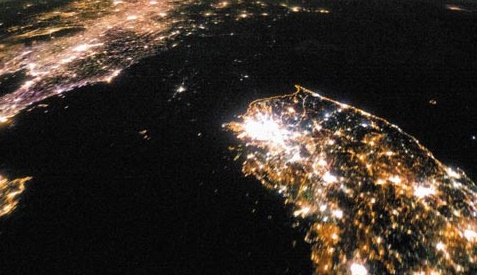 한반도 야간 위성사진./사진=NASA