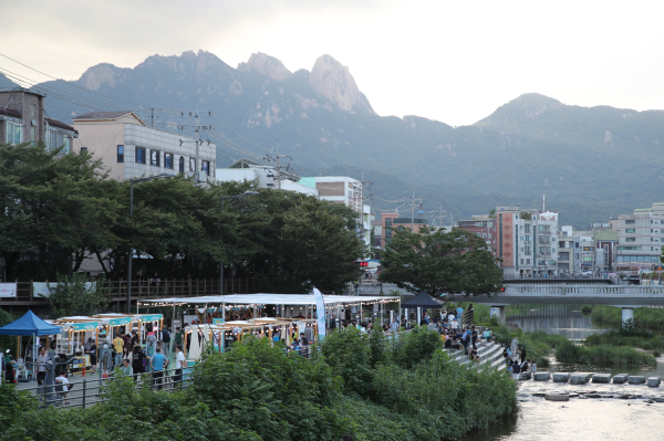 강북구가 ‘2023 강북백맥축제’를 오는 9월 8일~9일 오후 4시부터 9시까지 백년시장 일대에서 개최한다. 사진=강북구 제공 