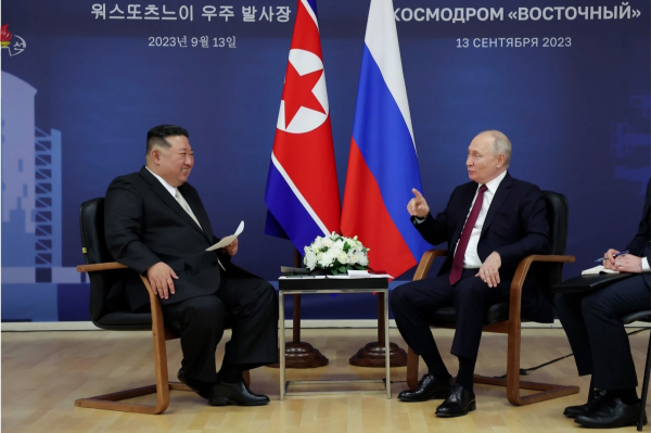 지난 9월 13일 러시아를 방문한 김정은 북한 국무위원장이 블라디미르 푸틴 러시아 대통령을 만나 정상회담을 가졌다. 사진=연합뉴스