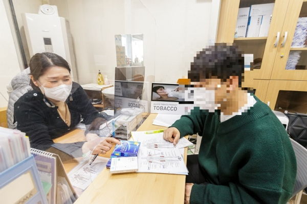 서울 강서구가 2024년 토요일 맞춤형 건강프로그램 ‘슬기로운 보건소’를 운영한다. 금연클리닉. 사진=강서구 제공