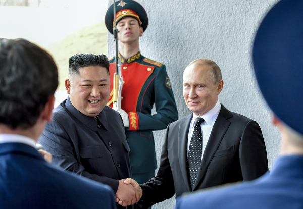 김정은 북한 국무위원장(왼쪽)과 블라디미르 푸틴 러시아 대통령. 사진=연합뉴스