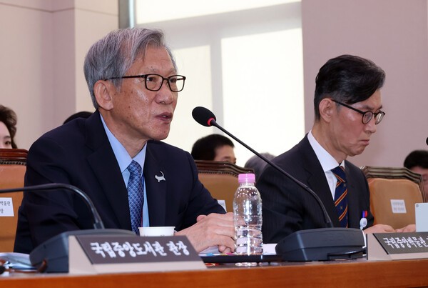 유홍준 국립중앙박물관장 사의